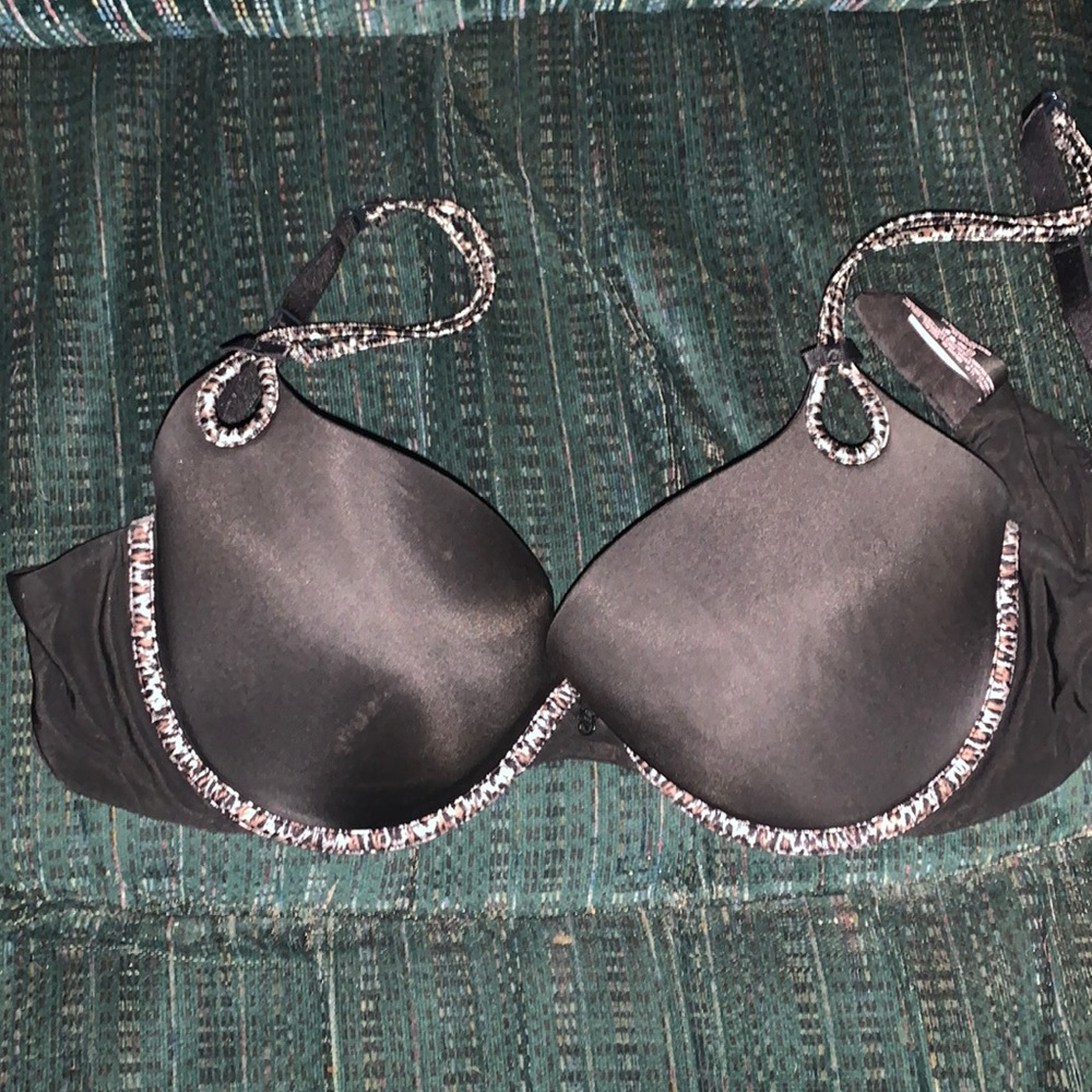 Victoria’s Secret bra